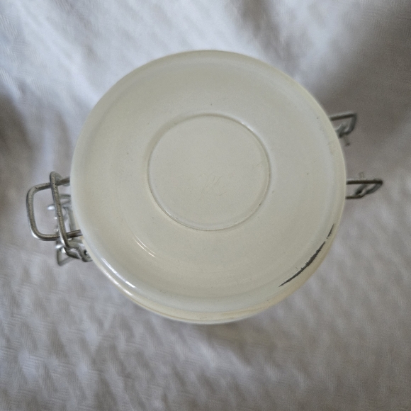 Glass Jar with Tree Design Frosted With Metal Latch - Picture 5 of 10